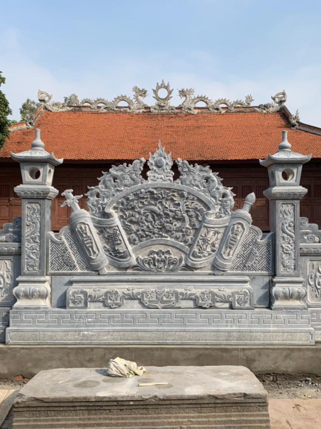 Các loại đá tự nhiên phổ biến trong chế tác lăng mộ: Ưu – nhược điểm của từng loại